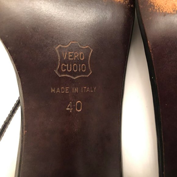 BURBERRY PORSUM BLACK LEATHER SHOE WITH HEEL  AND GROMIT FRONT DETAIL - Picture 10 of 12